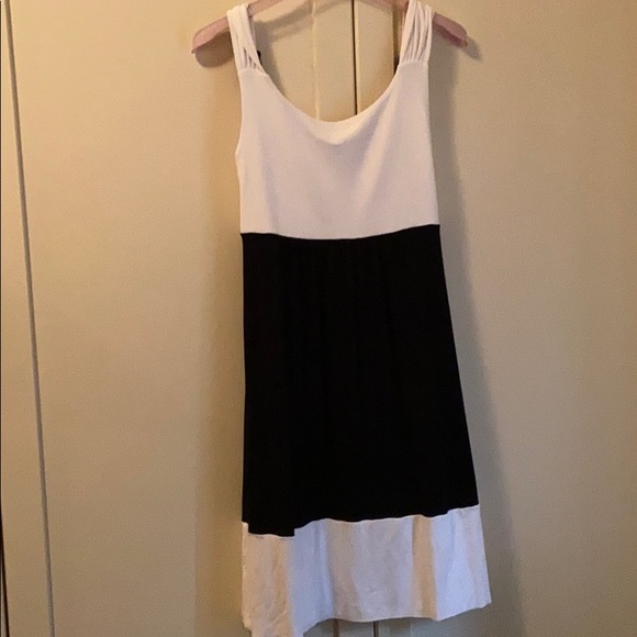 Super comfortable Rock n Karma dress - Picture 2 of 4